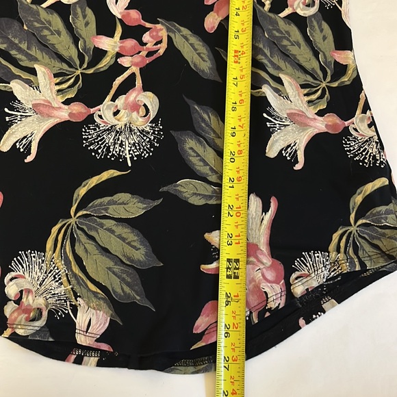 Aritzia Babaton Floral Tee - Picture 7 of 7